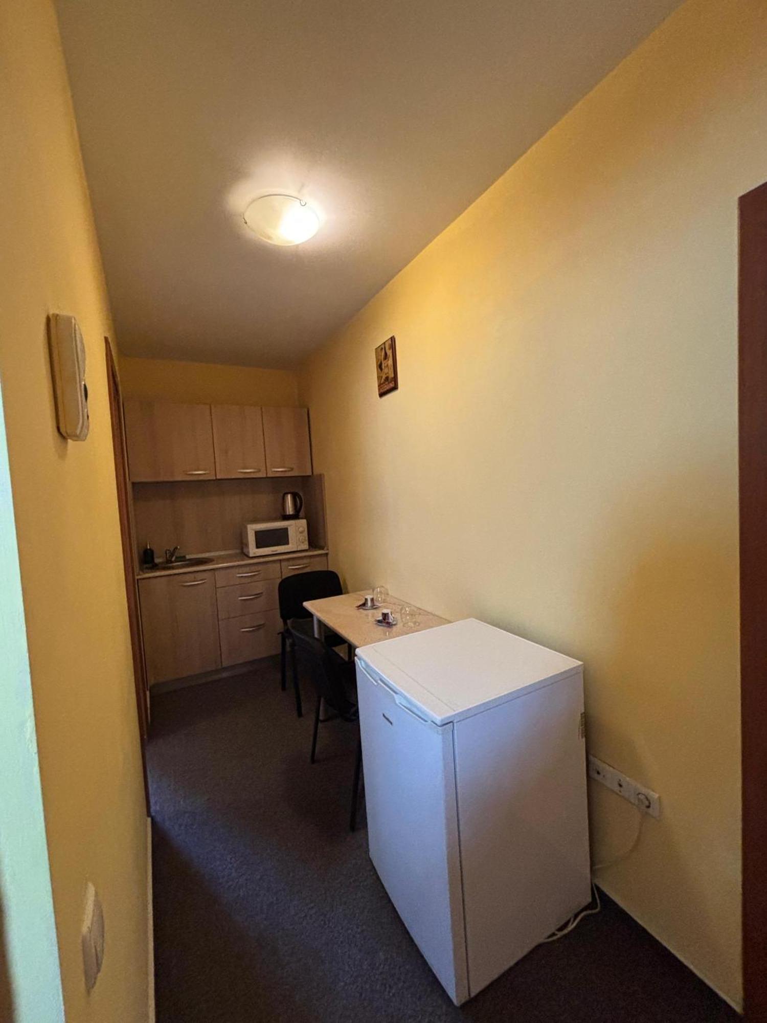 Ferienwohnung La O Barfa Ploieşti Exterior foto